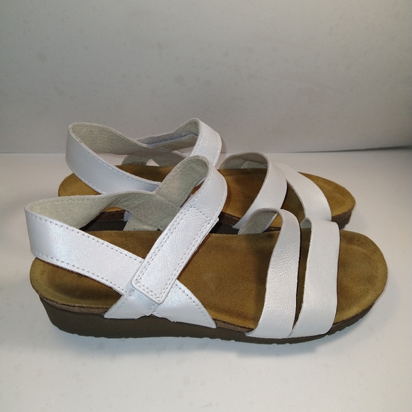 Naot Kayla White Leather Comfort Wedge Sandals Women's sz 7(38). - Picture 1 of 10